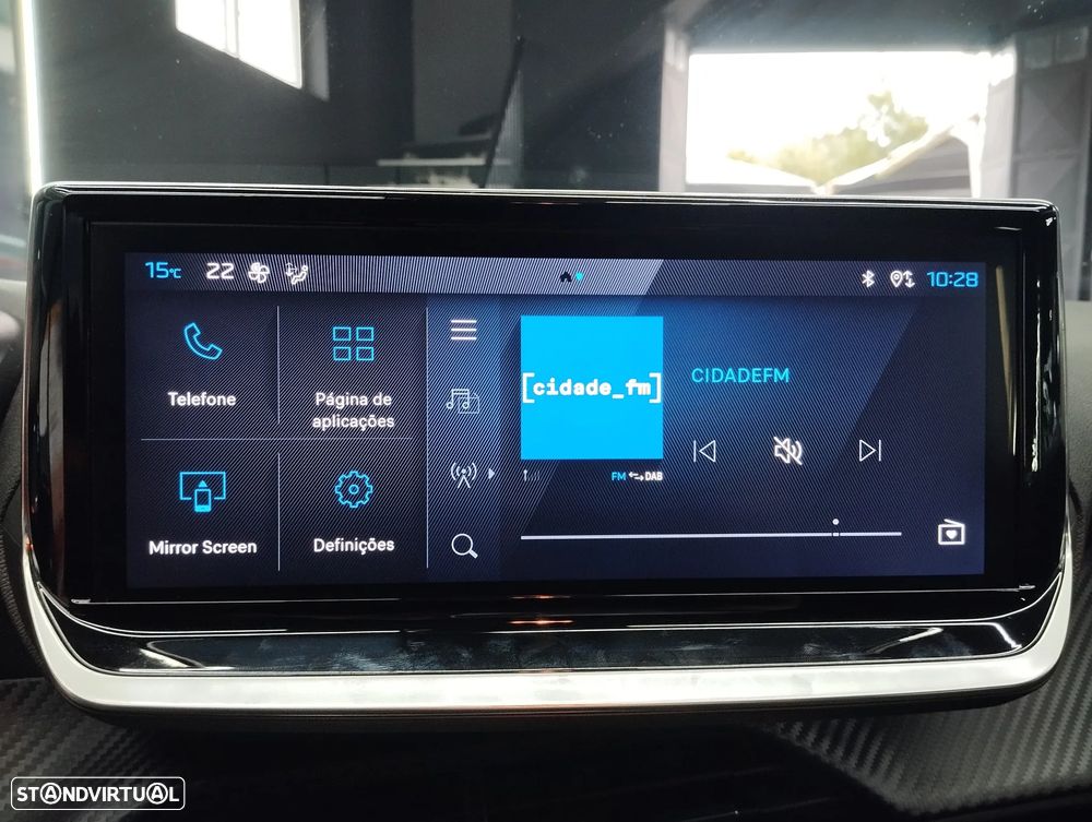 Peugeot 208 1.2 Hybrid Allure e-DCS6 - 33