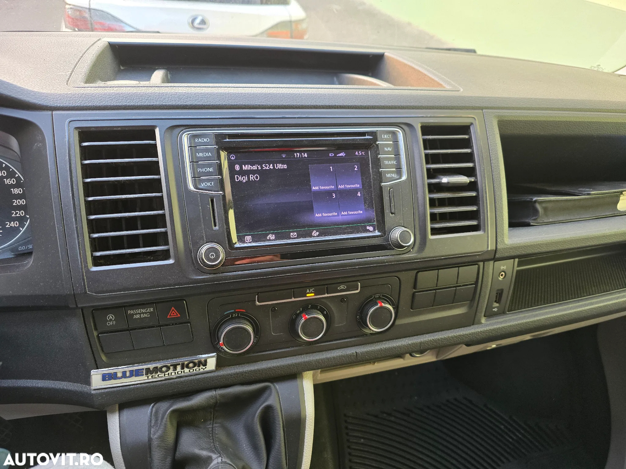 Volkswagen Transporter - 10