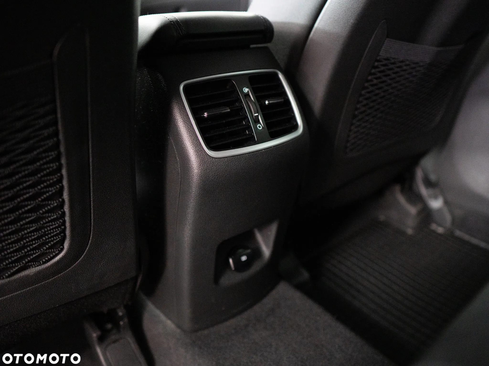 Hyundai Tucson 1.6 GDi Comfort 2WD - 30