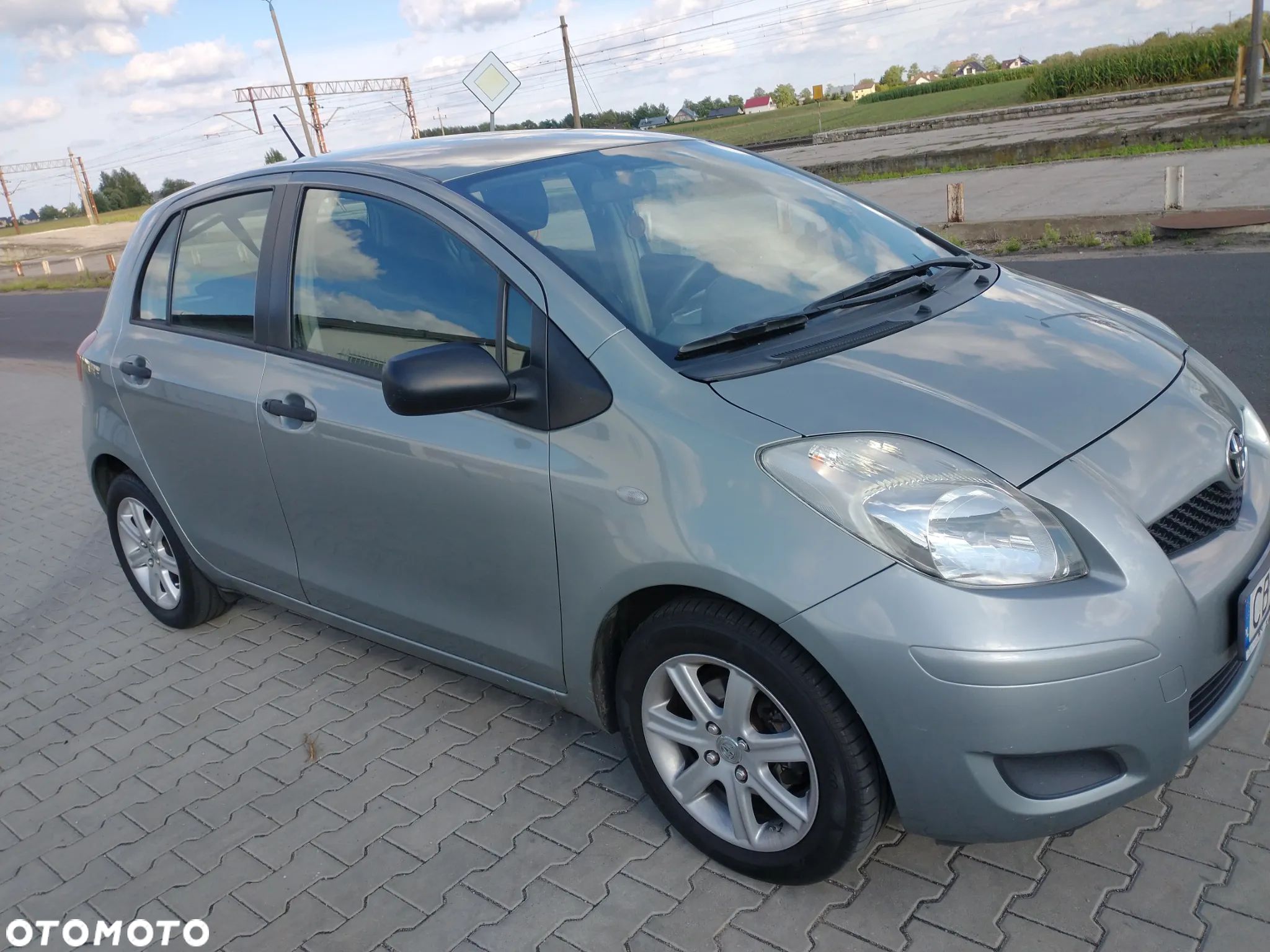 Toyota Yaris - 1