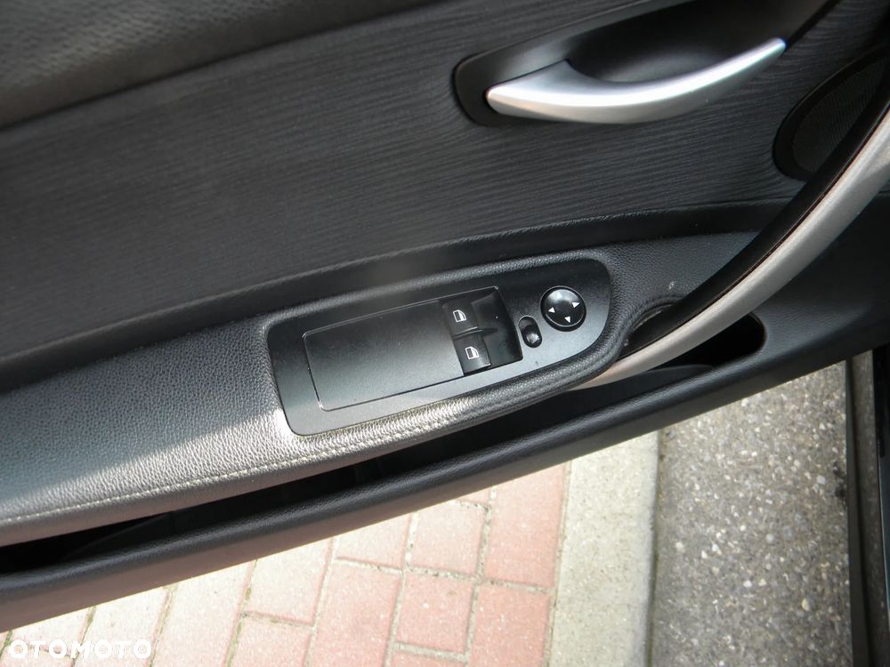 BMW Seria 1 116i - 13