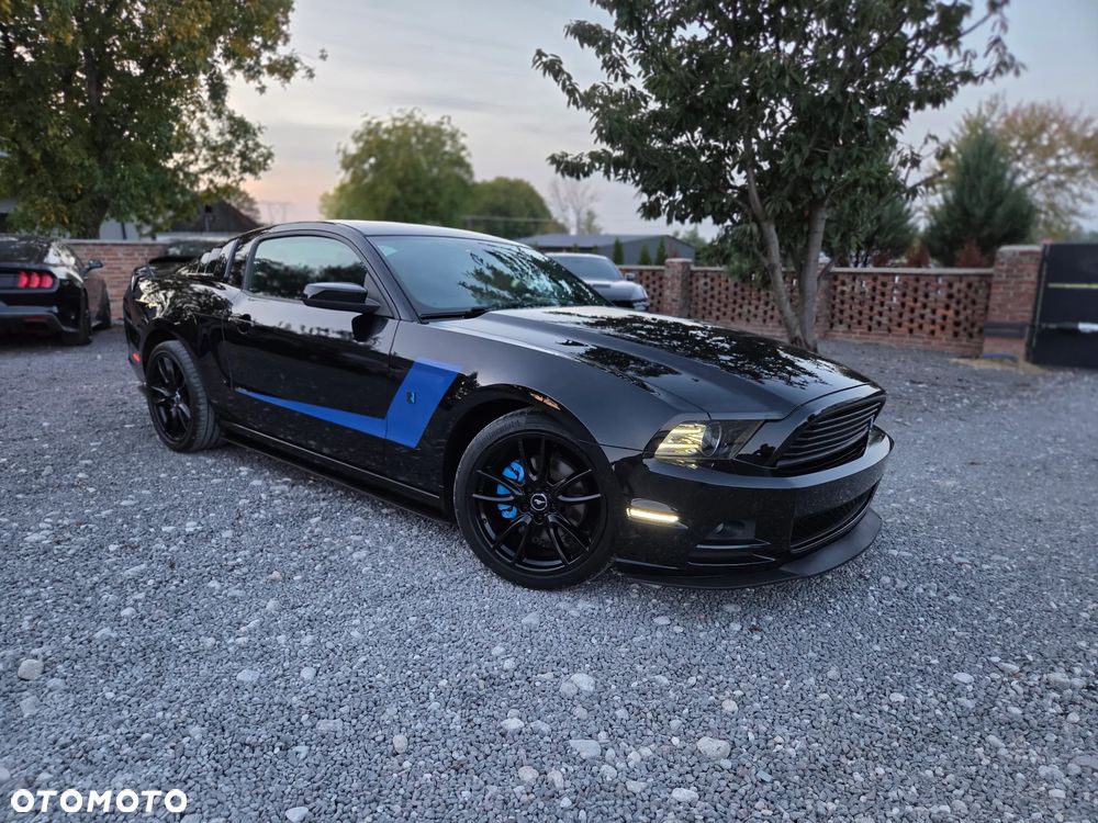 Ford Mustang - 16