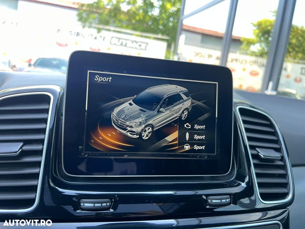 Mercedes-Benz GLE 400 4MATIC - 29