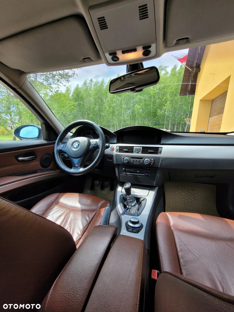 BMW Seria 3 320d DPF - 8