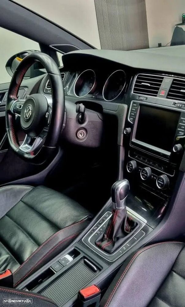 VW Golf - 17