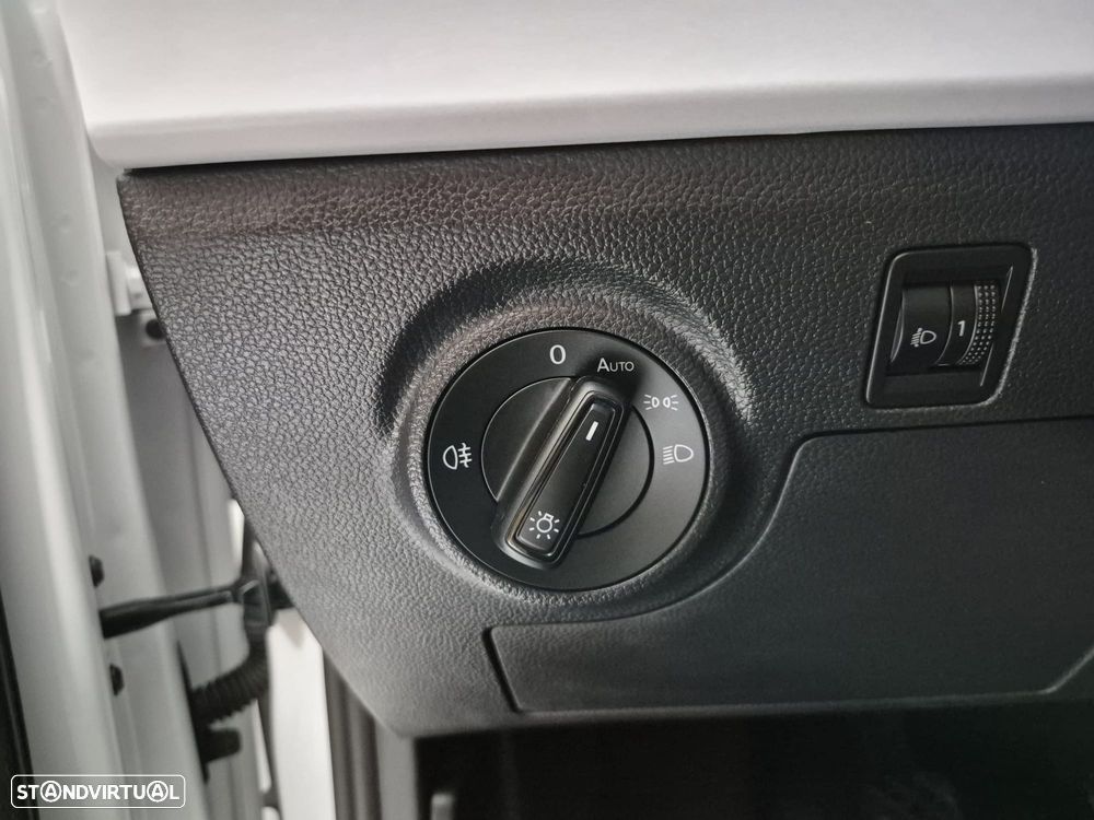 SEAT Arona - 14