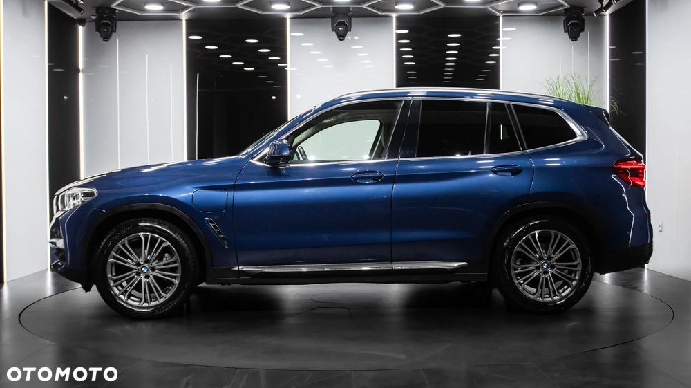 BMW X3 xDrive30e Luxury Line - 6