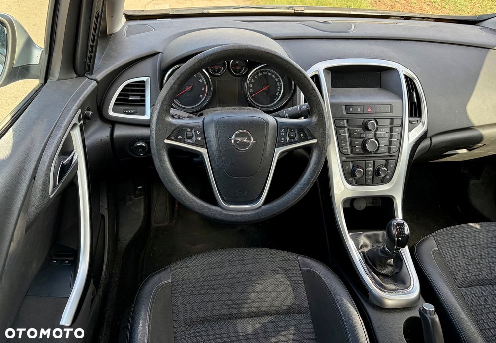 Opel Astra 1.6 Style - 9