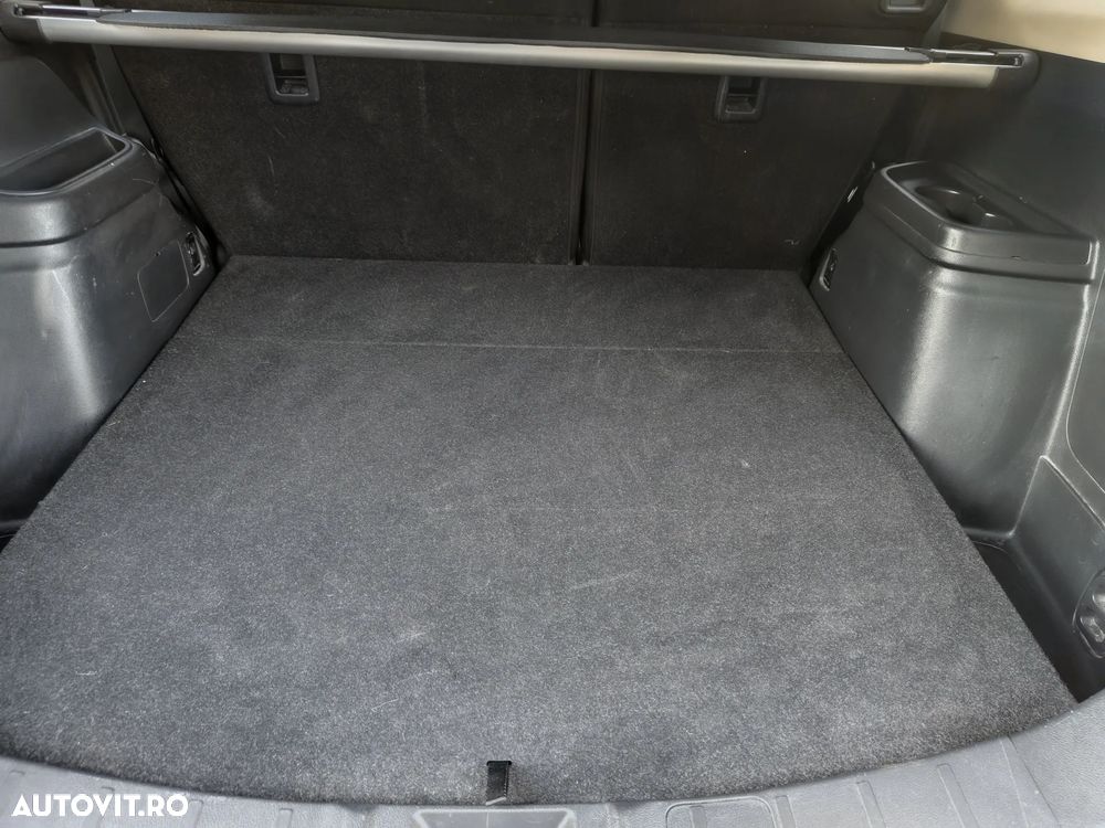 Mitsubishi Outlander - 7