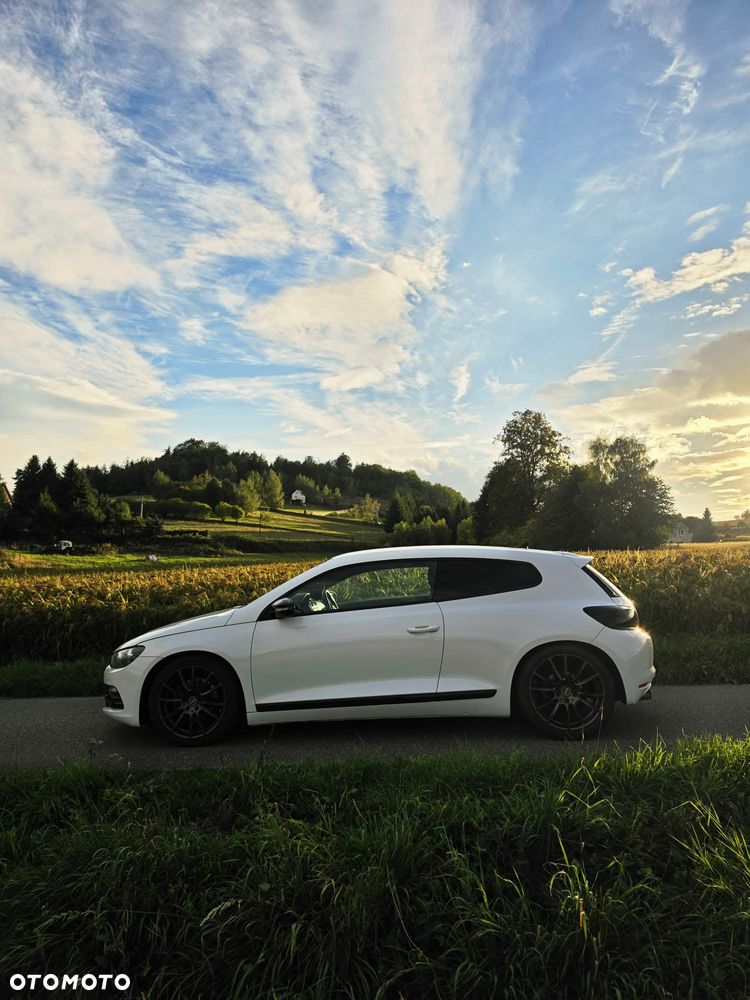 Volkswagen Scirocco 2.0 TSI - 2