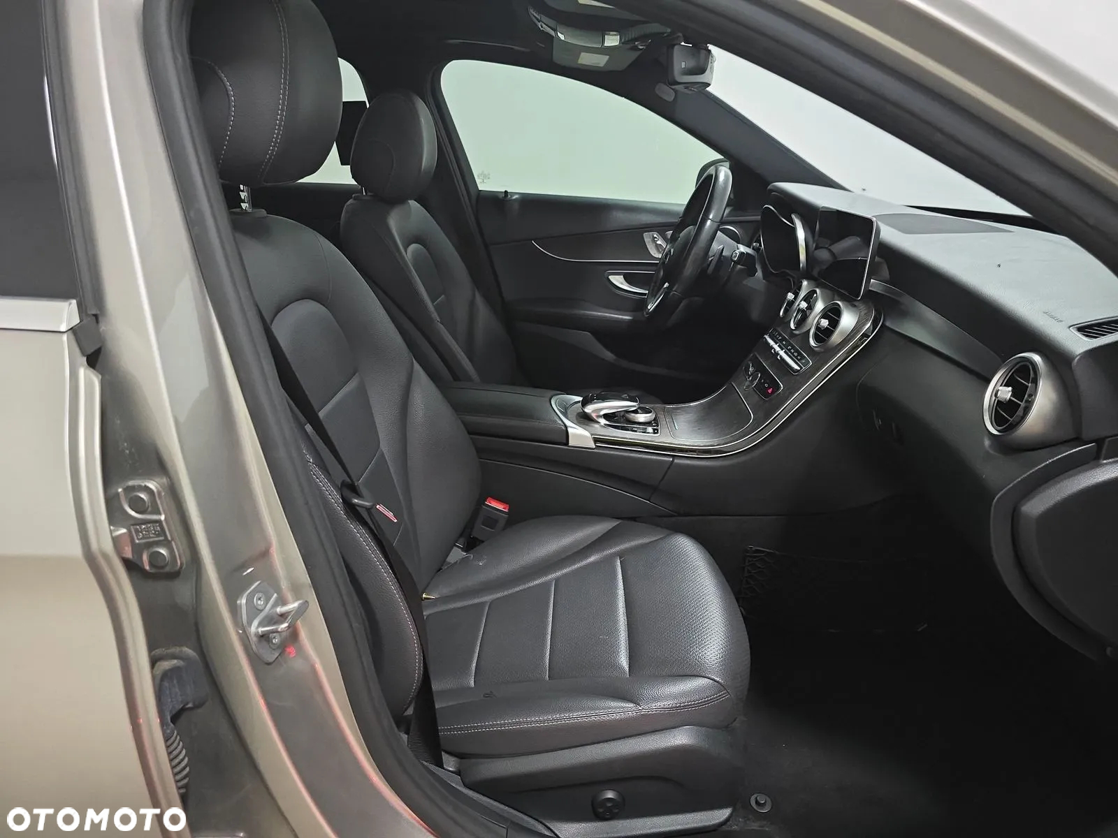 Mercedes-Benz Klasa C 300 T 9G-TRONIC - 5