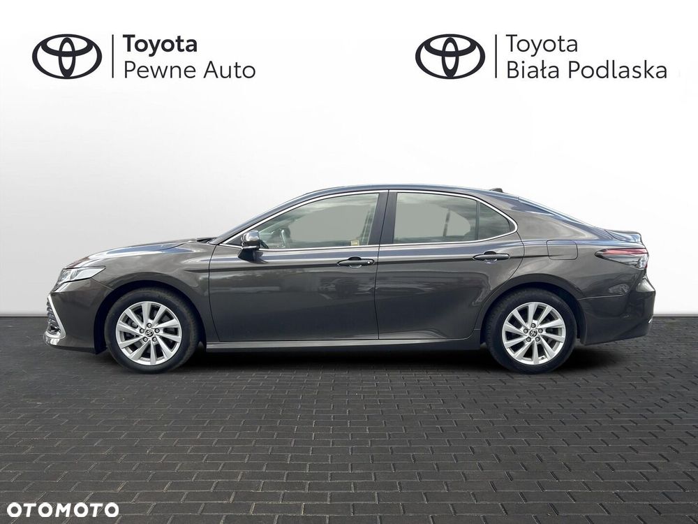 Toyota Camry 2.5 Hybrid Comfort CVT - 2