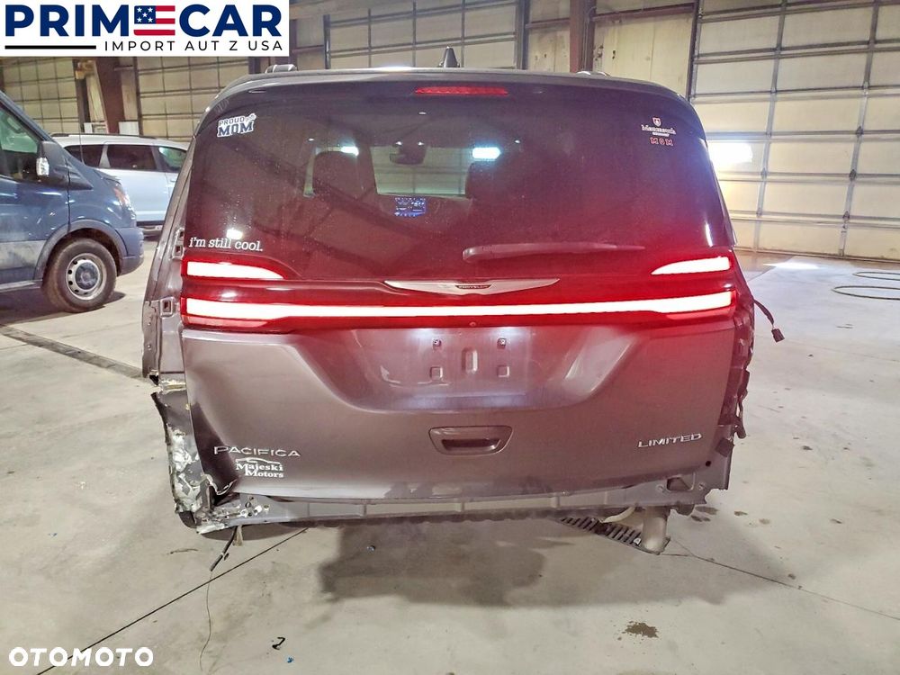 Chrysler Pacifica - 6