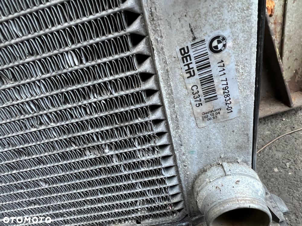 CHŁODNICE WODY KLIMATYZACJI WSPOMAGANIA BMW E60 e61 535d - 4