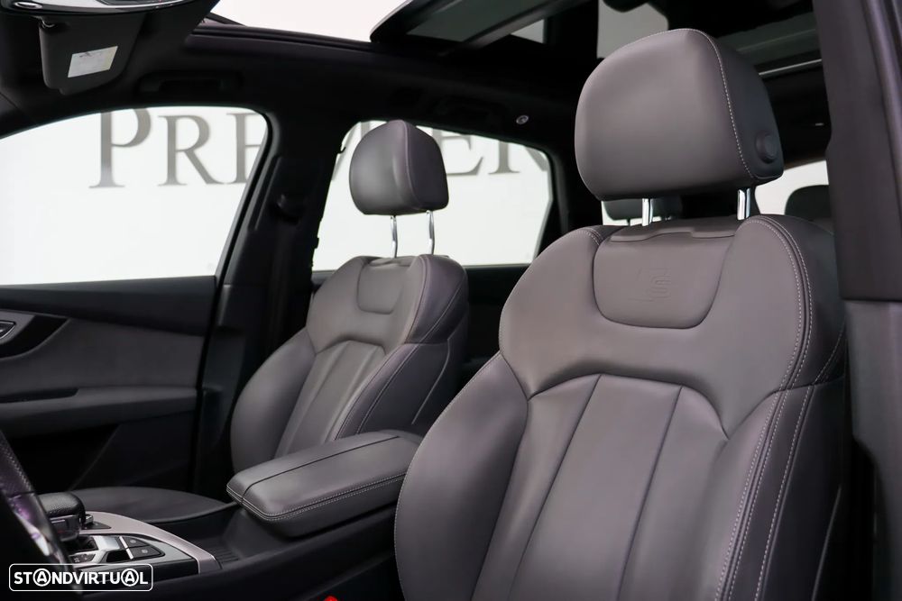Audi Q7 3.0 TDI quattro S-line Tiptronic 7L - 12
