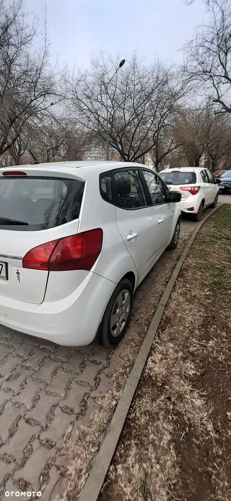 Kia Venga - 6