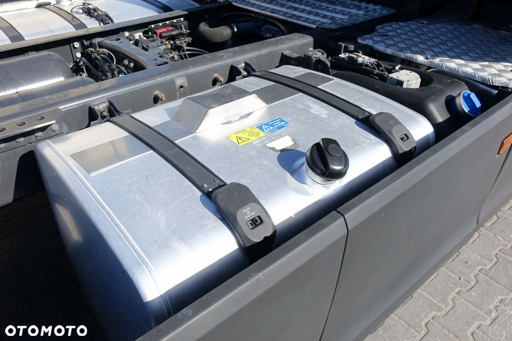 Scania R450 / EURO 6 / STANDARD/ AUTOMAT / RETARDER / LODÓWKA / NAWIGACJA / KLIMATYZACJA POSTOJOWA / 2 ZBIORNIKI - 15