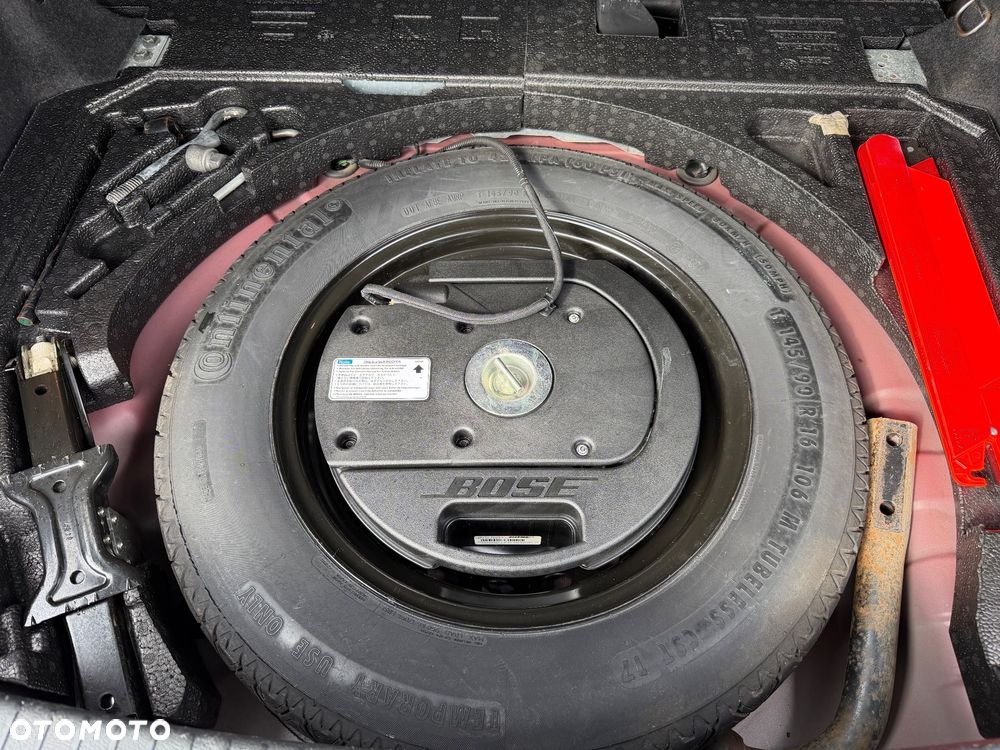 Nissan Qashqai 2.0 dCi 4 x 4 DPF tekna - 23