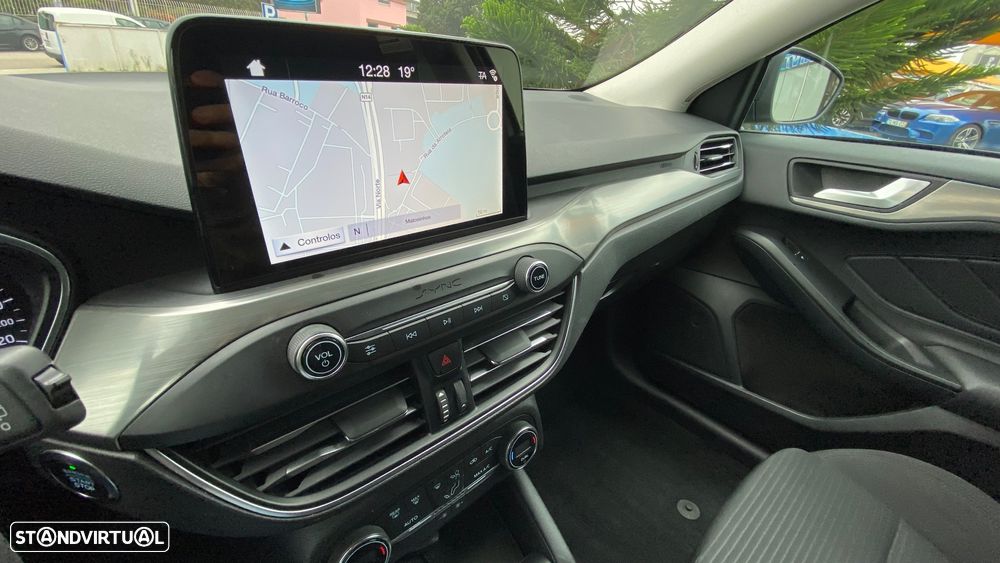 Ford Focus SW 1.5 TDCi EcoBlue Titanium - 36