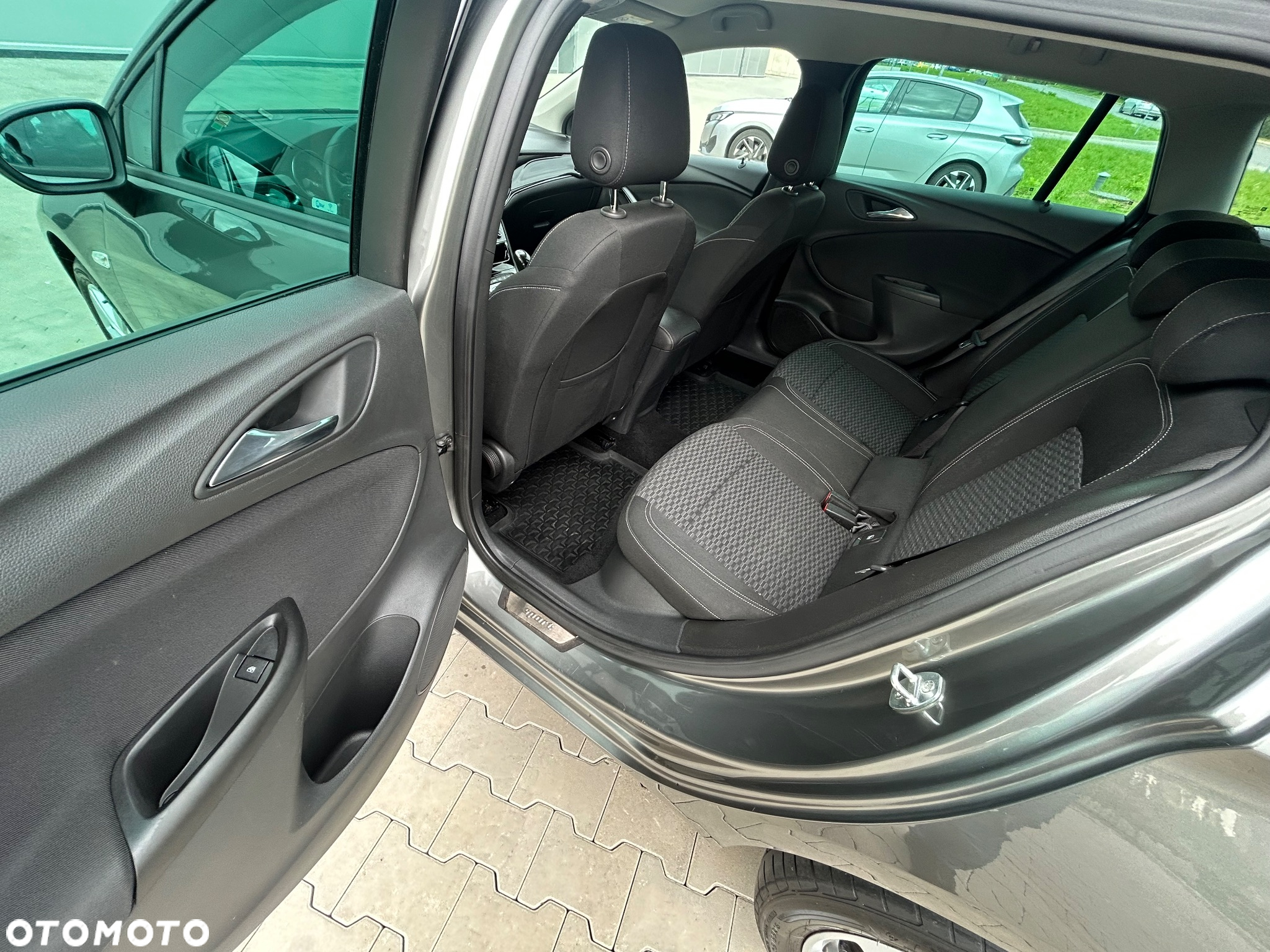 Opel Astra 1.4 Turbo Sports Tourer Edition - 26