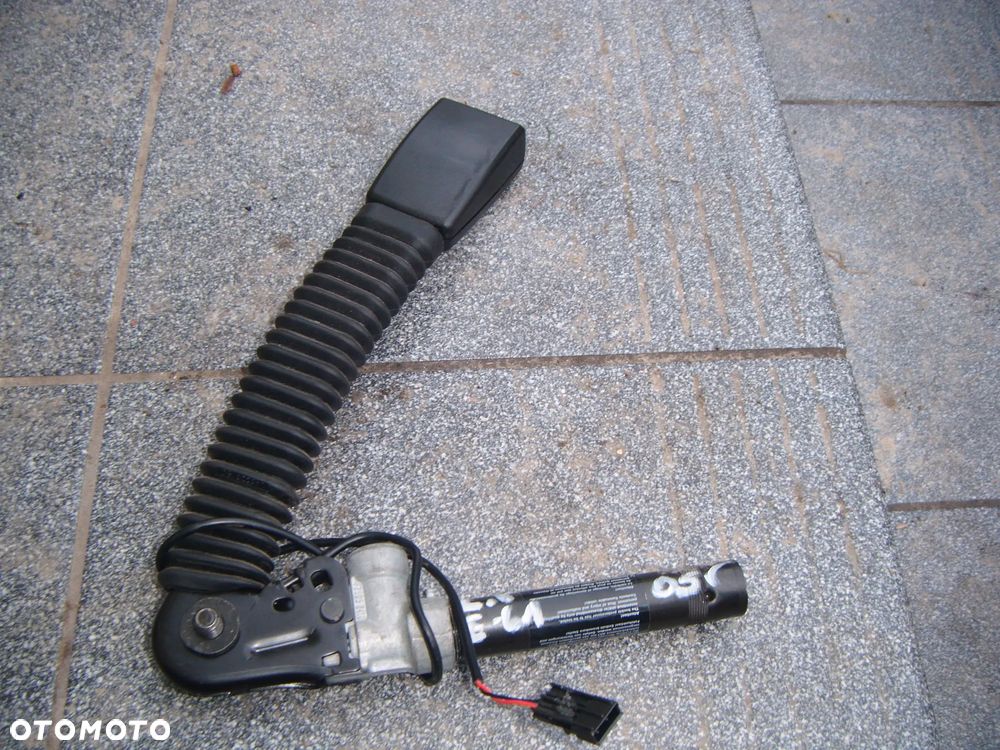 bmw e-61 05r napinacz pasa lewy przód 6982519 - 1