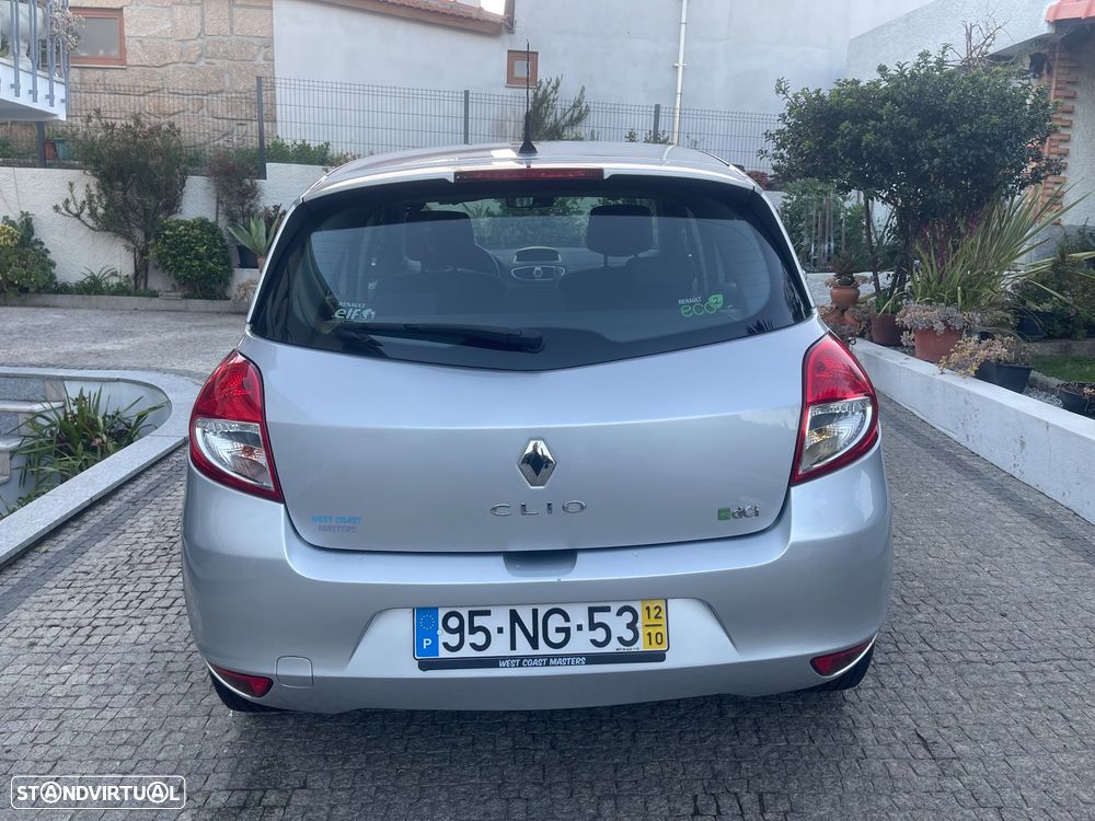 Renault Clio 1.5 dCi 90 FAP Luxe - 12