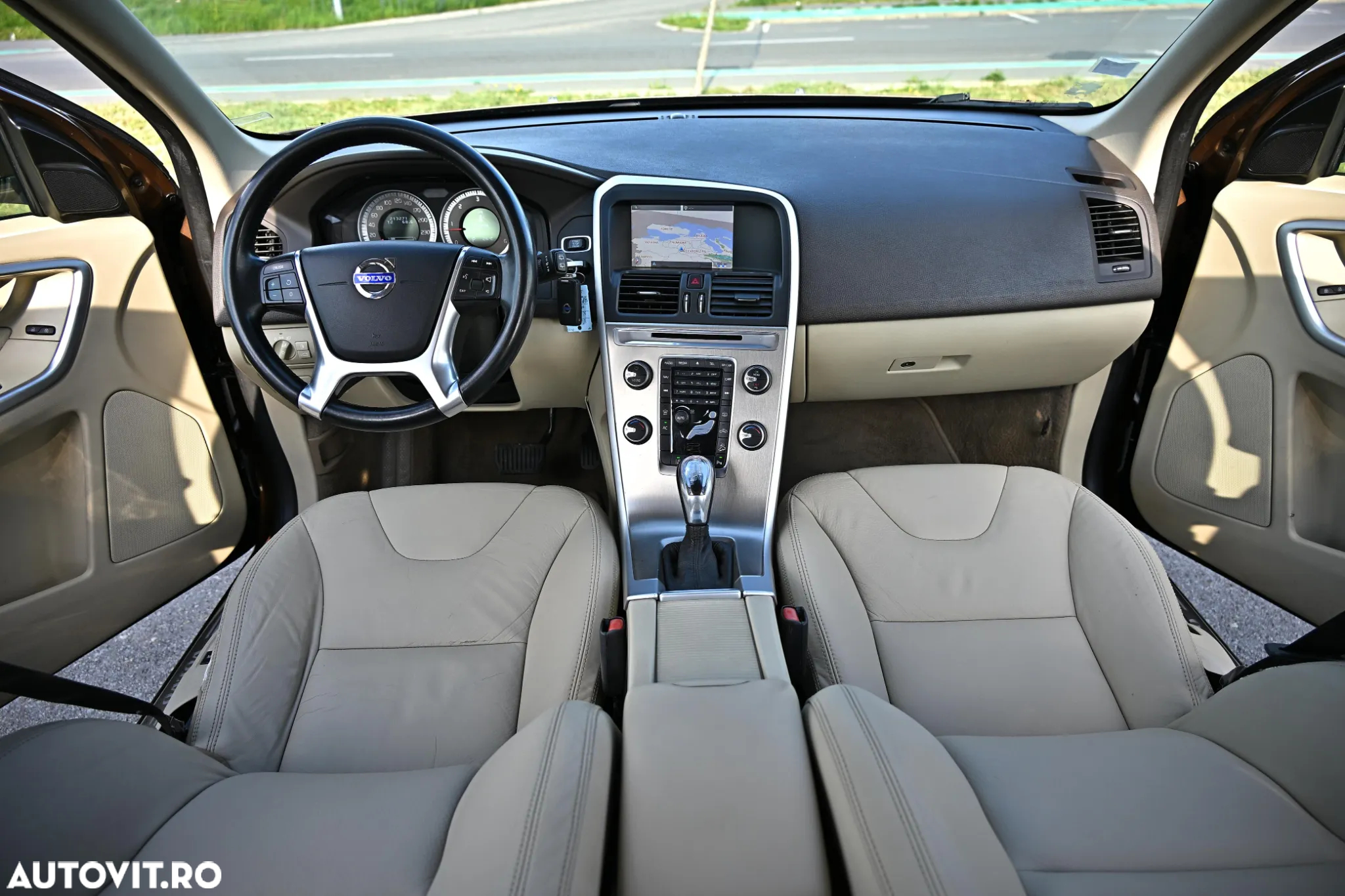 Volvo XC 60 D5 AWD Aut. Edition Pro - 10