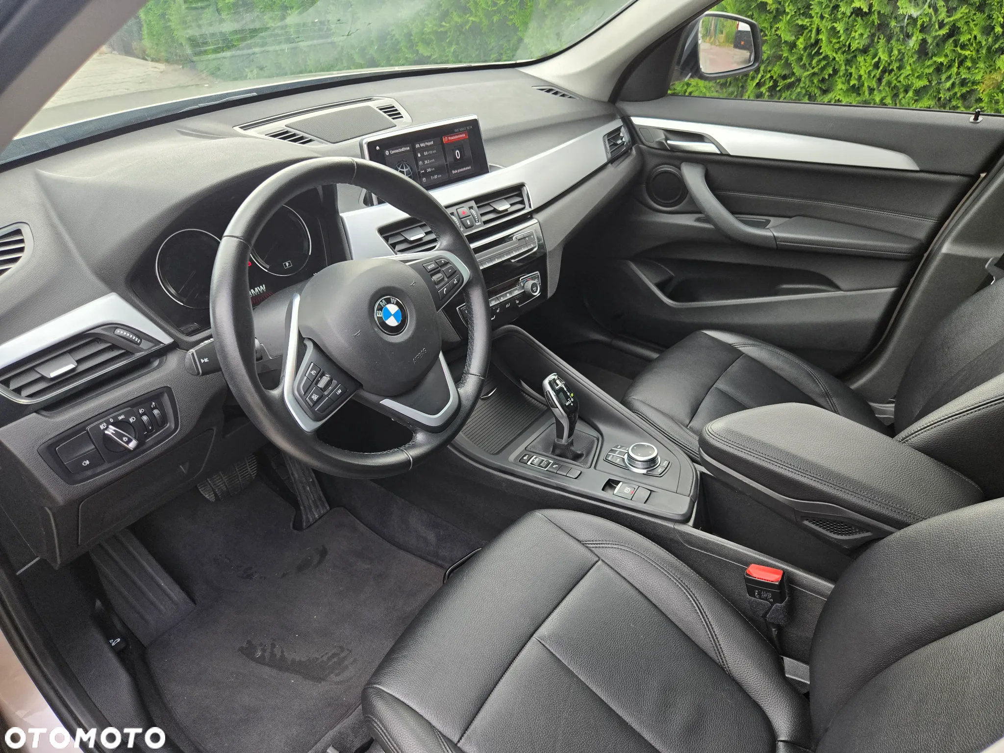 BMW X1 sDrive18i - 11