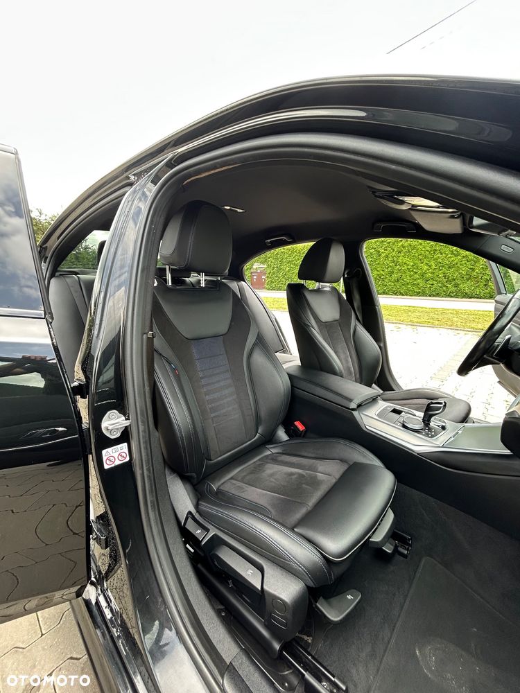BMW Seria 3 320d xDrive mHEV M Sport - 14