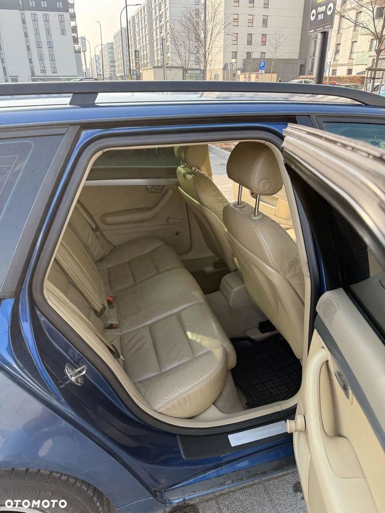 Audi A4 Avant - 14