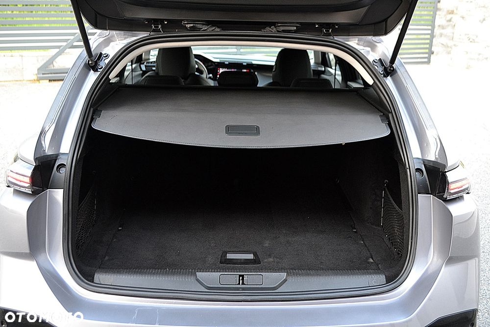 Peugeot 308 BlueHDi 130 EAT8 Allure - 21