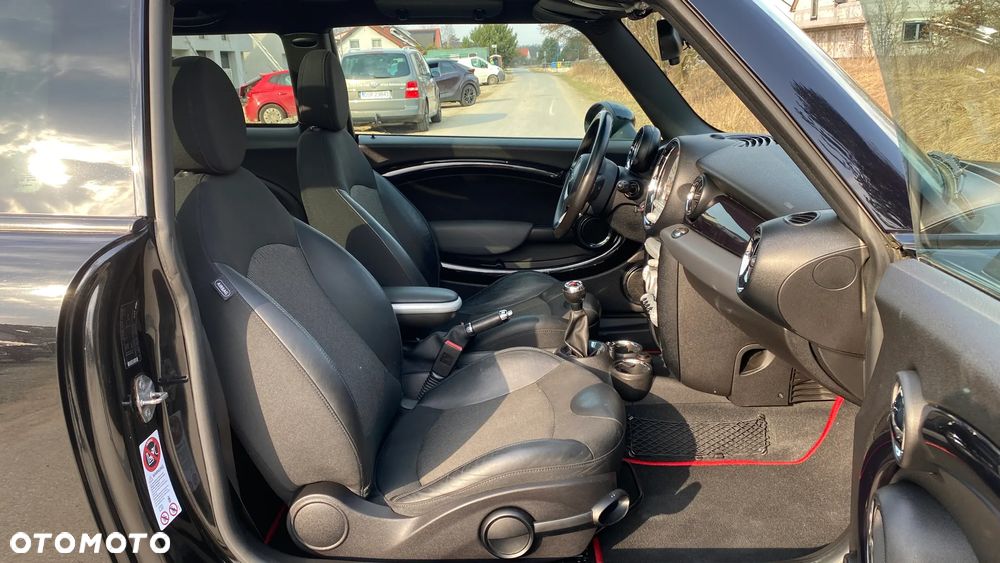MINI John Cooper Works - 21