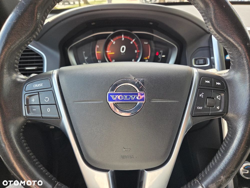 Volvo XC 60 D3 Momentum - 13