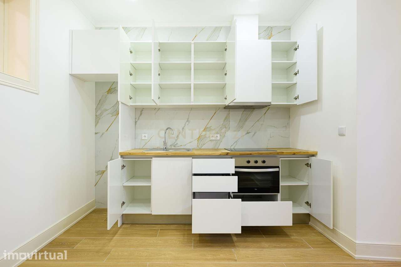 Apartamento Renovado T2 na Penha de França, Lisboa - Grande imagem: 2/37
