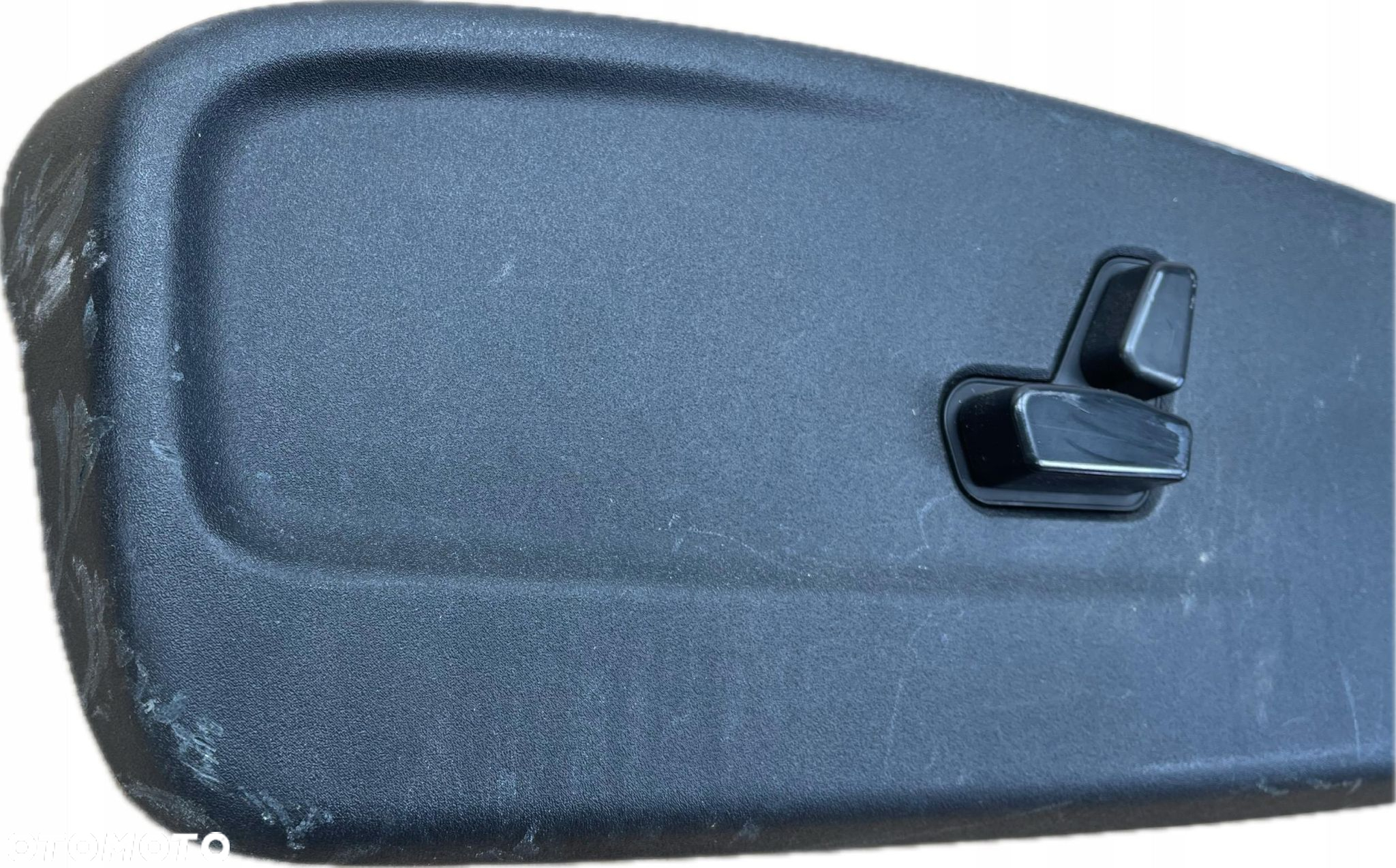 P6 DODGE CHARGER 2018 LEWA OSŁONA FOTELA STEROWANIE L0212471 - 2