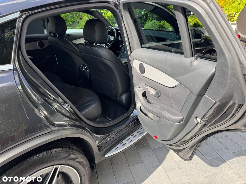 Mercedes-Benz GLC 220 d 4Matic 9G-TRONIC AMG Line - 16