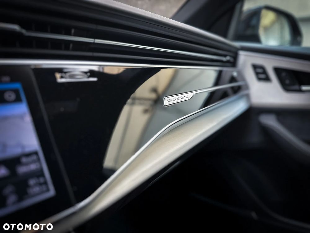 Audi Q8 - 36