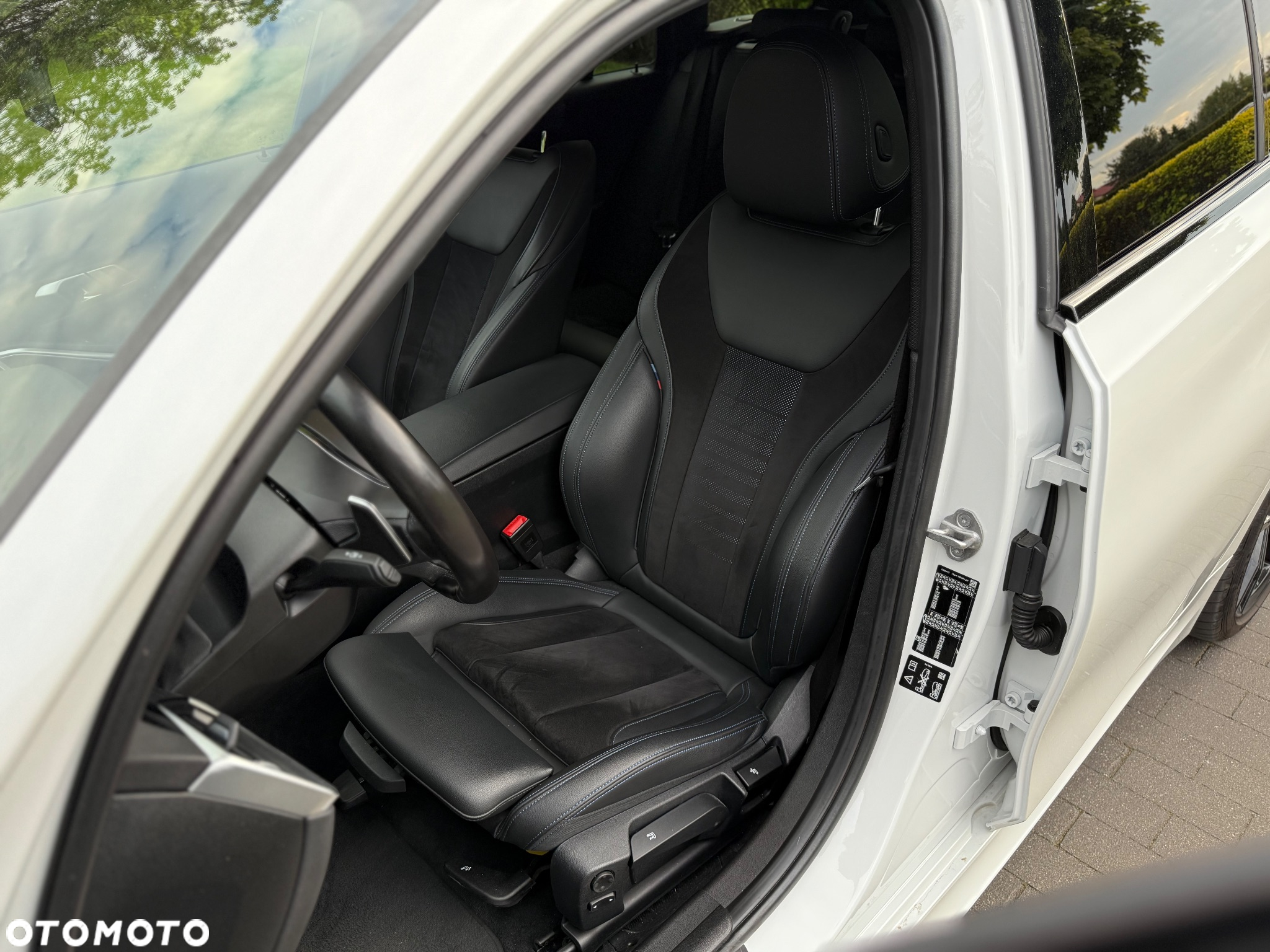 BMW Seria 3 320d Touring xDrive M Sport - 10