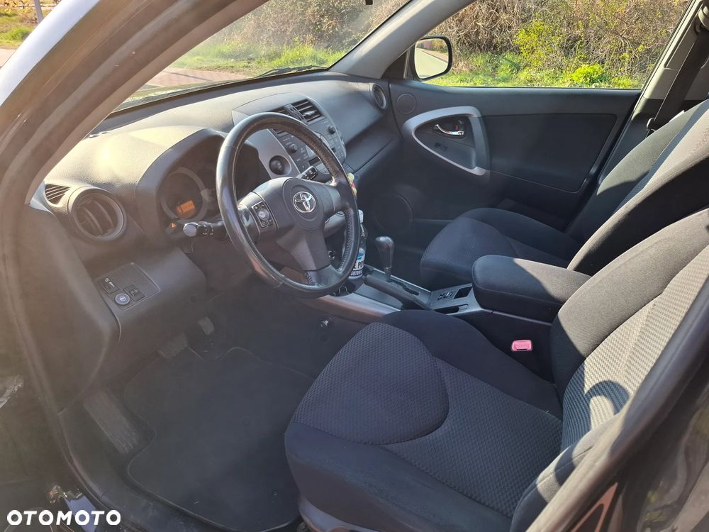 Toyota RAV4 2.0 VVT-i Premium - 15