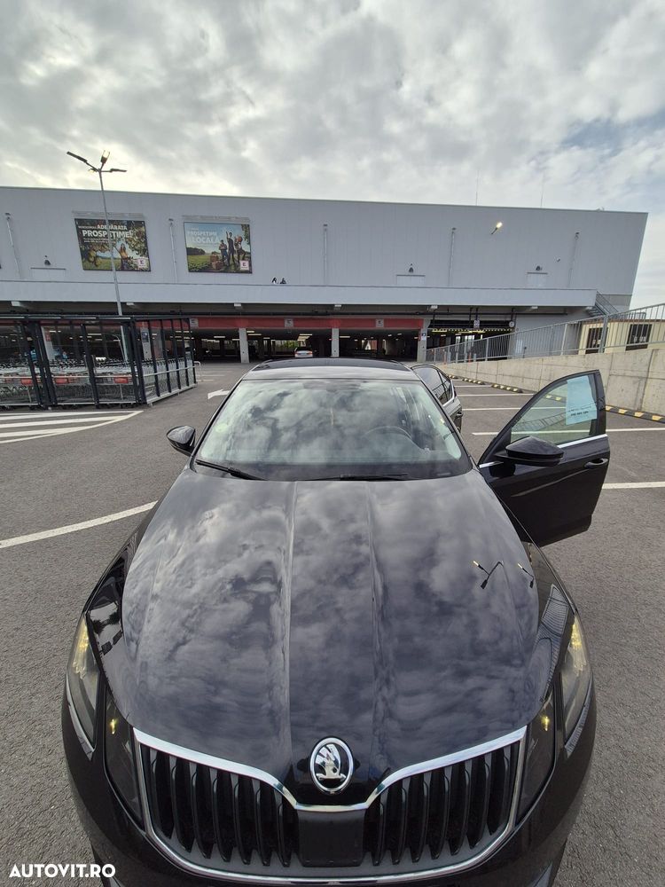 Skoda Octavia 2.0 TDI DSG Ambition - 14