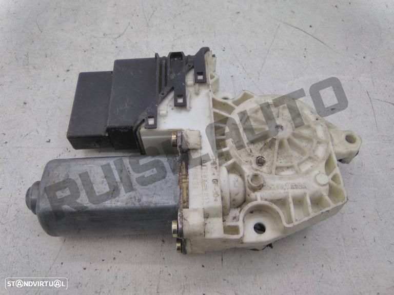 Motor Elevador Trás Direito Confort  Vw Golf Iv (1j) [1997_2008 - 2