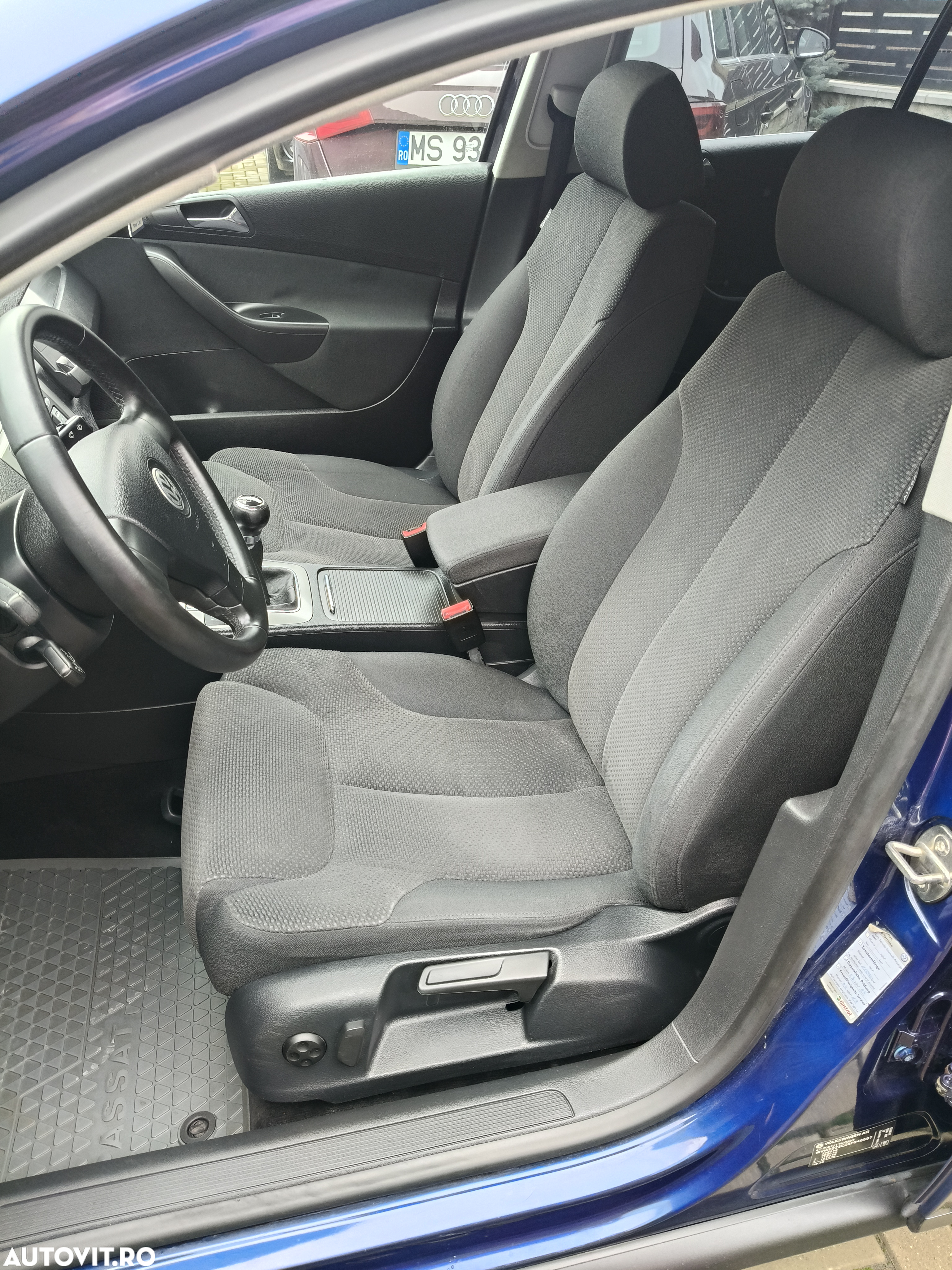 Volkswagen Passat 2.0 TDI Comfortline - 7