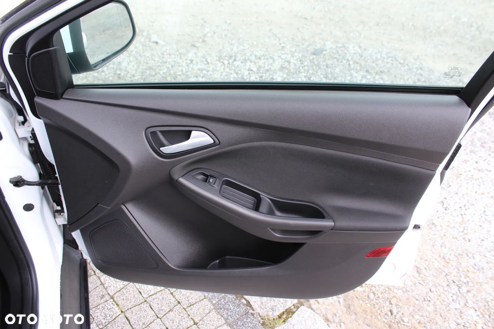 Ford Focus - 20