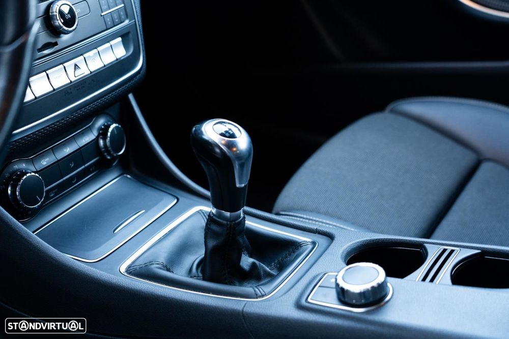 Mercedes-Benz A 160 d Urban - 17