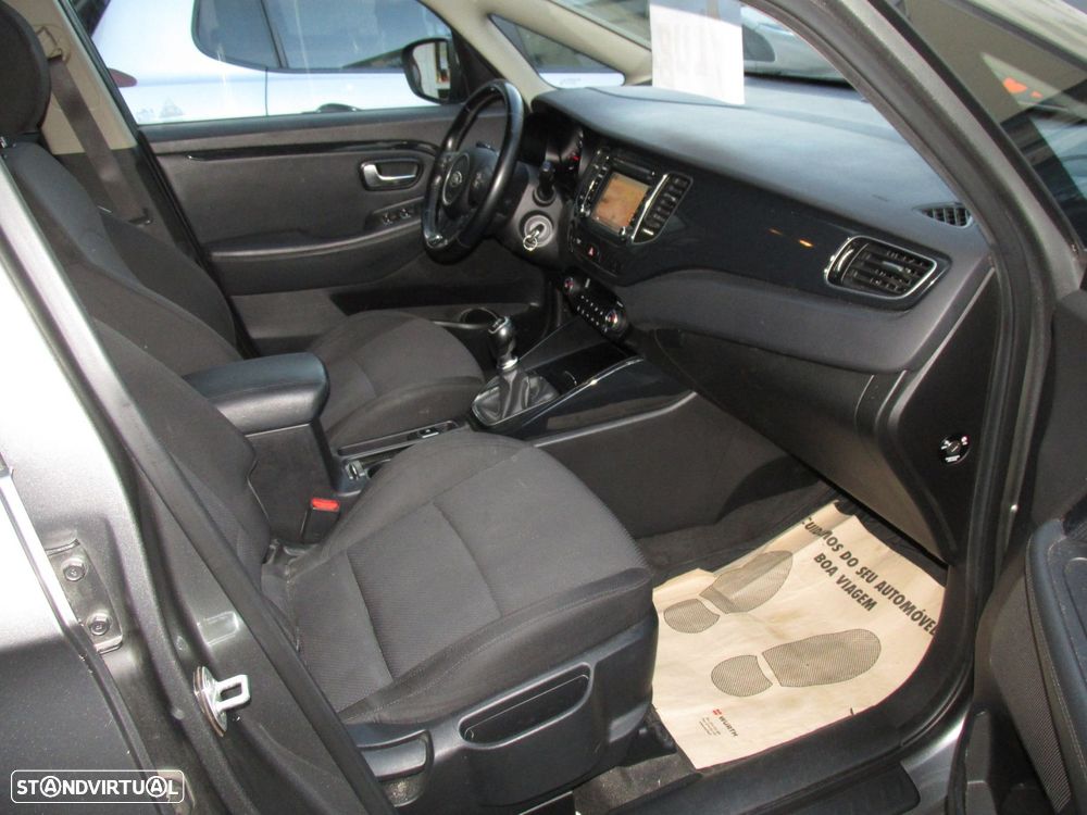 Kia Carens 1.7 CRDi ISG TX - 11