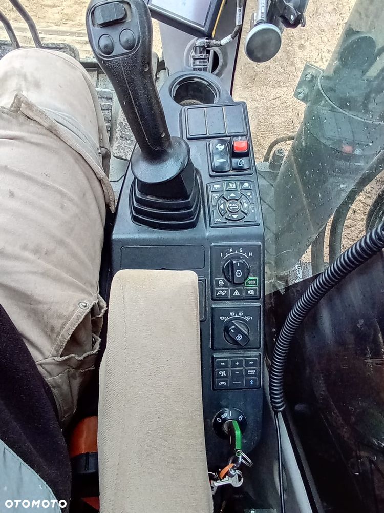 Volvo Ec 250 EL - 12