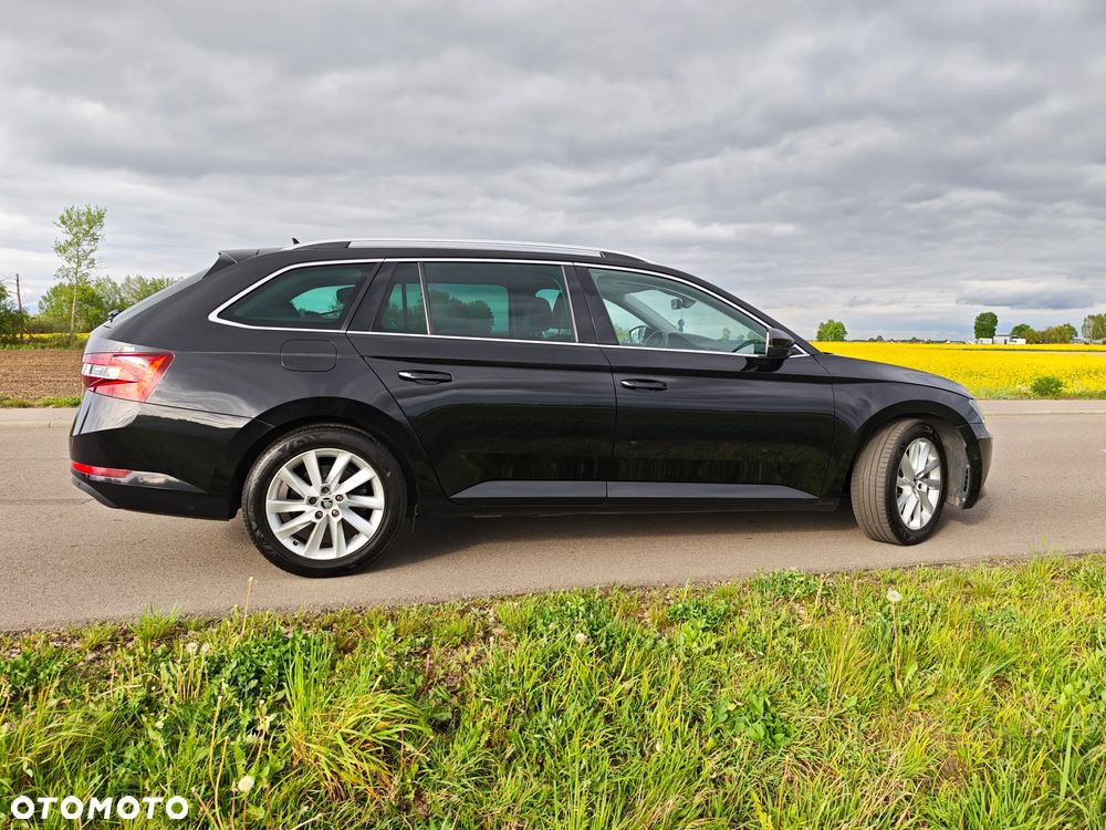 Skoda Superb 2.0 TDI DSG Ambition - 8