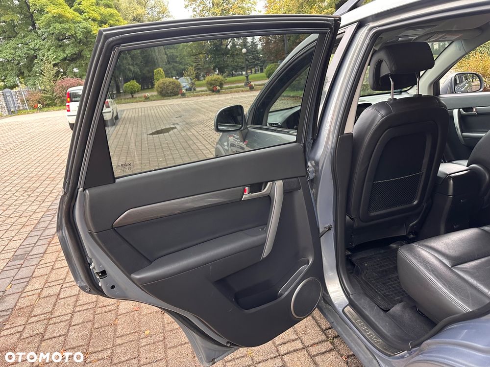 Chevrolet Captiva 2.0 4WD 7 Sitzer Automatik LT Exclusive - 22
