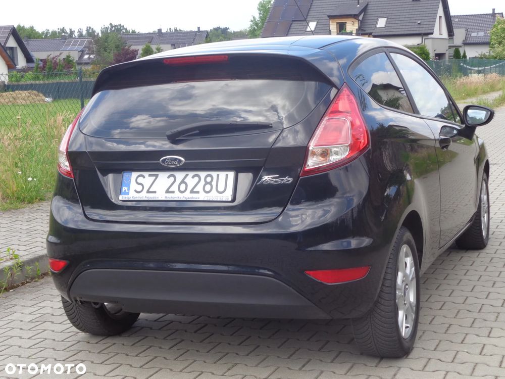 Ford Fiesta 1.0 Champions Edition - 17