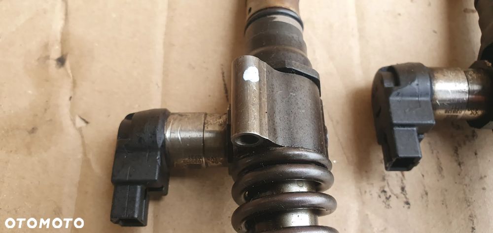 Pompowtryskiwacz wtryskiwacz wtrysk VW Passat B6 2.0 TDI 03G130073T - 6